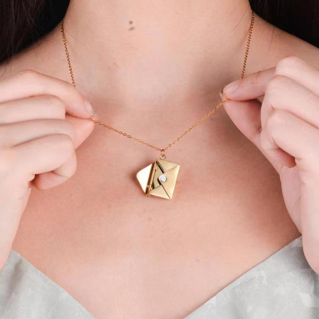 Colgante Sobre Dorado OFERTA 2X1